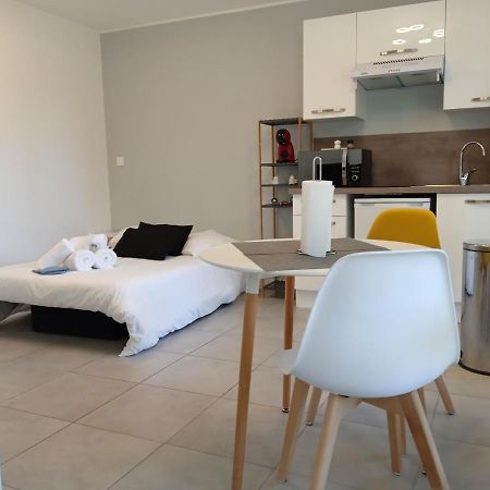 Studio Cosy Avec Garage Prive Le Mans Bagian luar foto